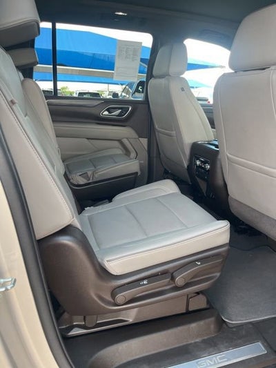 2022 GMC Yukon XL SLT