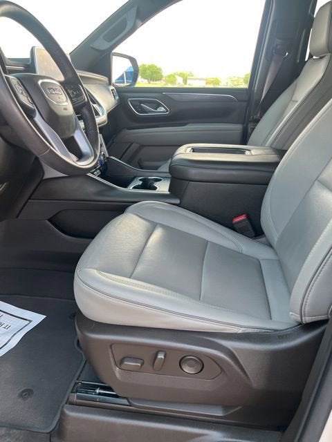2022 GMC Yukon XL SLT