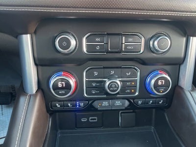 2022 GMC Yukon XL SLT