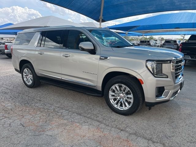 2022 GMC Yukon XL SLT
