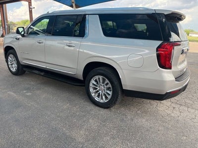 2022 GMC Yukon XL SLT