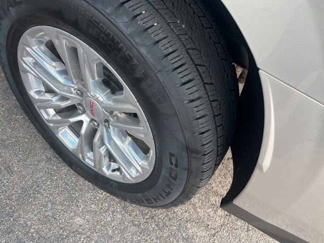 2022 GMC Yukon XL SLT