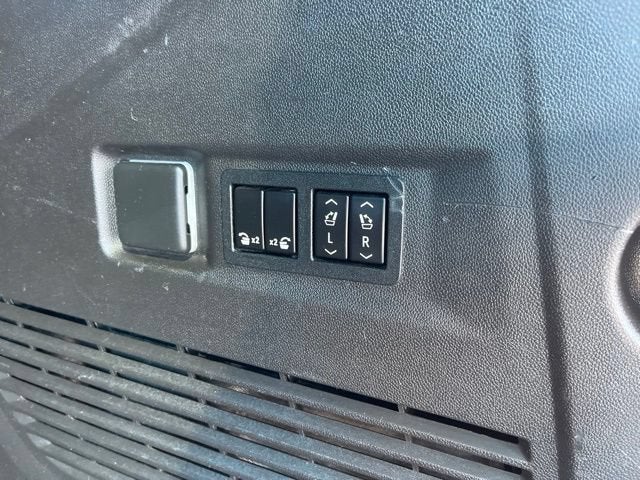 2021 GMC Yukon AT4