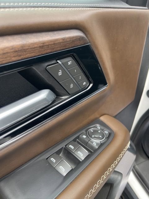 2025 GMC Yukon XL Denali Ultimate