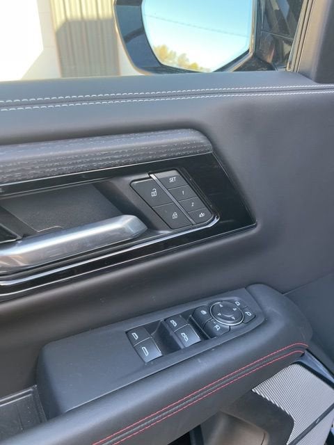 2025 GMC Yukon XL AT4 Ultimate