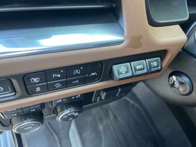 2023 Chevrolet Suburban High Country