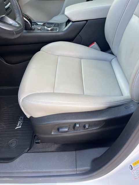 2020 Cadillac XT4 FWD Premium Luxury