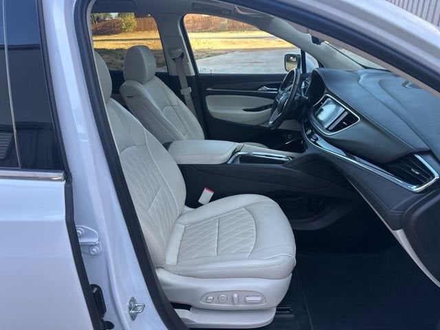 2022 Buick Enclave Avenir