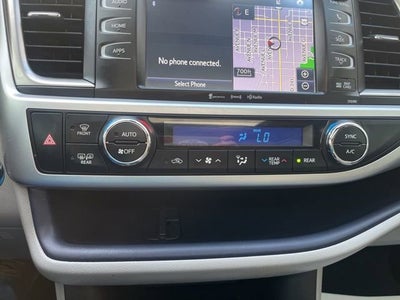 2019 Toyota Highlander SE