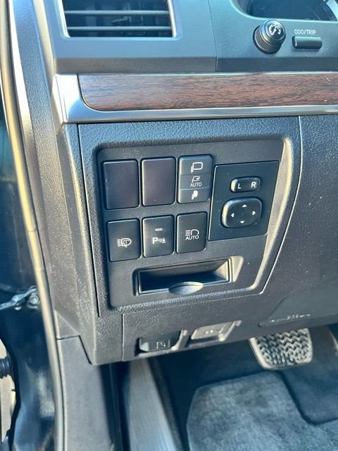 2019 Toyota Land Cruiser 4DR 4WD