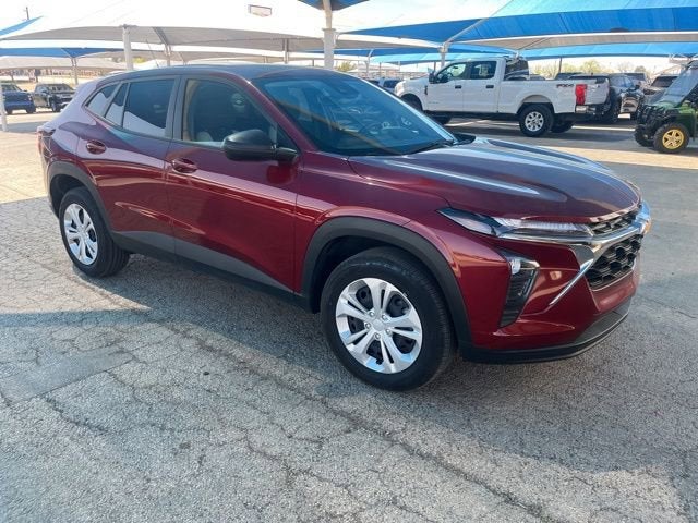 2025 Chevrolet Trax LS